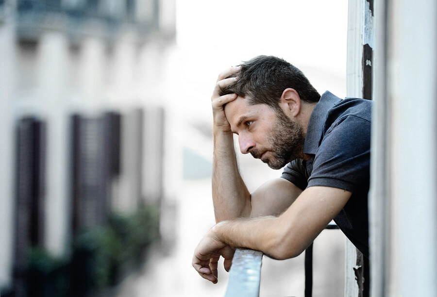 علت بی علاقگی به همه چیز